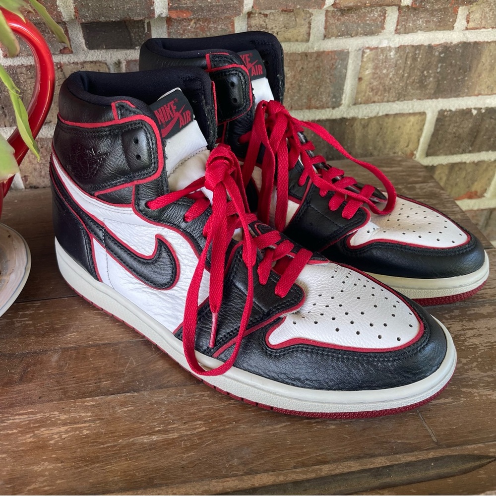 Nike Jordan 1 Retro High ‘Bloodline’‎ size 9.5 sb4